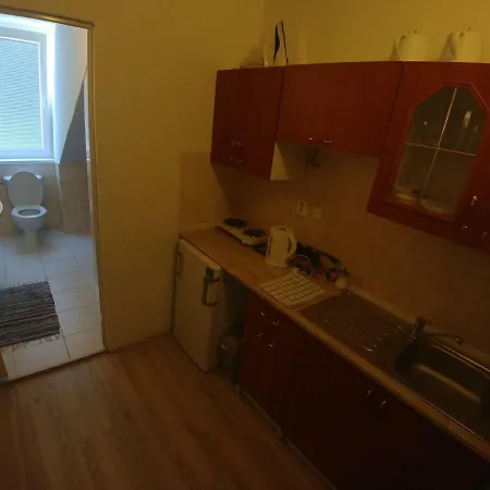 Kv Apartmans Varsavska 公寓式酒店