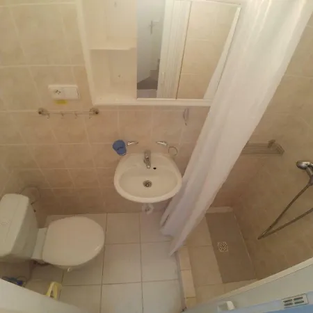 Kv Apartmans Varsavska 公寓式酒店 卡罗维发利