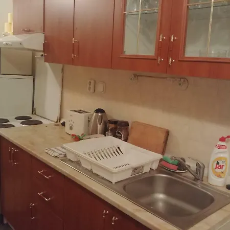 Kv Apartmans Varsavska 公寓式酒店 卡罗维发利