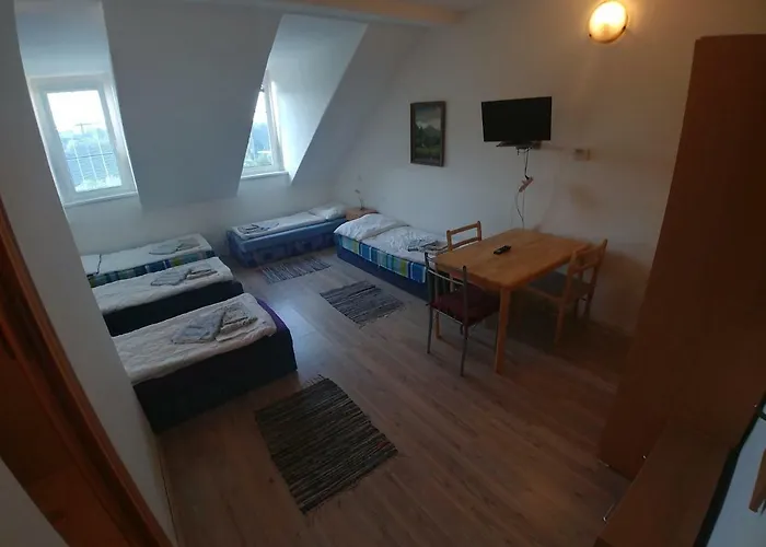 Kv Apartmans Varsavska Hotel apartamentowy