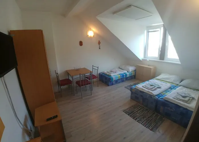Kv Apartmans Varsavska Hotel apartamentowy Karlowe Wary