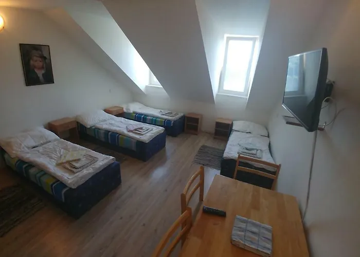 Kv Apartmans Varsavska Karlowe Wary