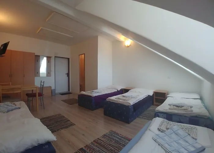 Kv Apartmans Varsavska 3* Karlowe Wary