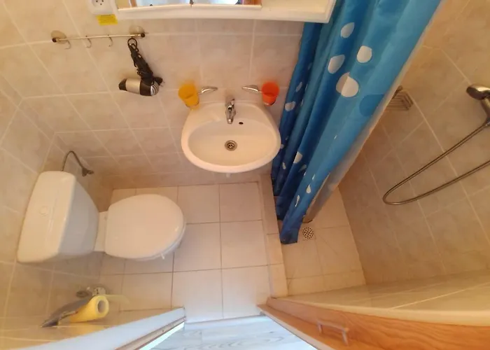 Kv Apartmans Varsavska