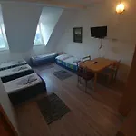 Kv Apartmans Varsavska Apartmanhotel