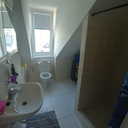 Kv Apartmans Varsavska