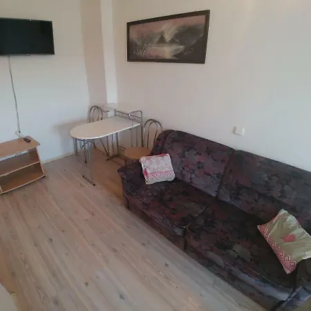 Kv Apartmans Varsavska Карловы Вары