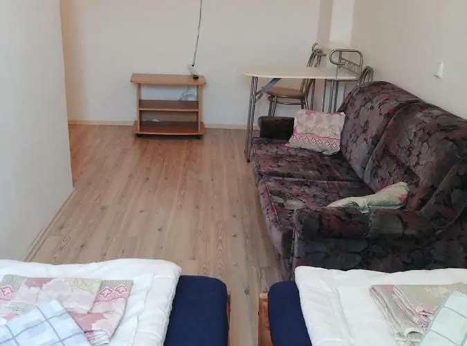 Kv Apartmans Varsavska 3*
