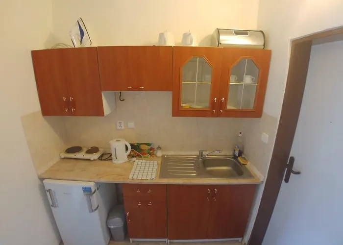 Kv Apartmans Varsavska Aparthotel